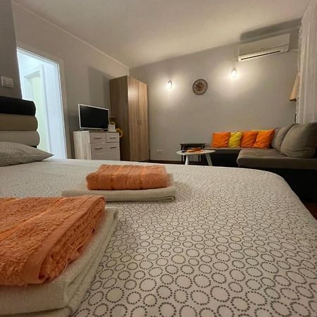 Apartment Dada Center Of เบลเกรด ภายนอก รูปภาพ