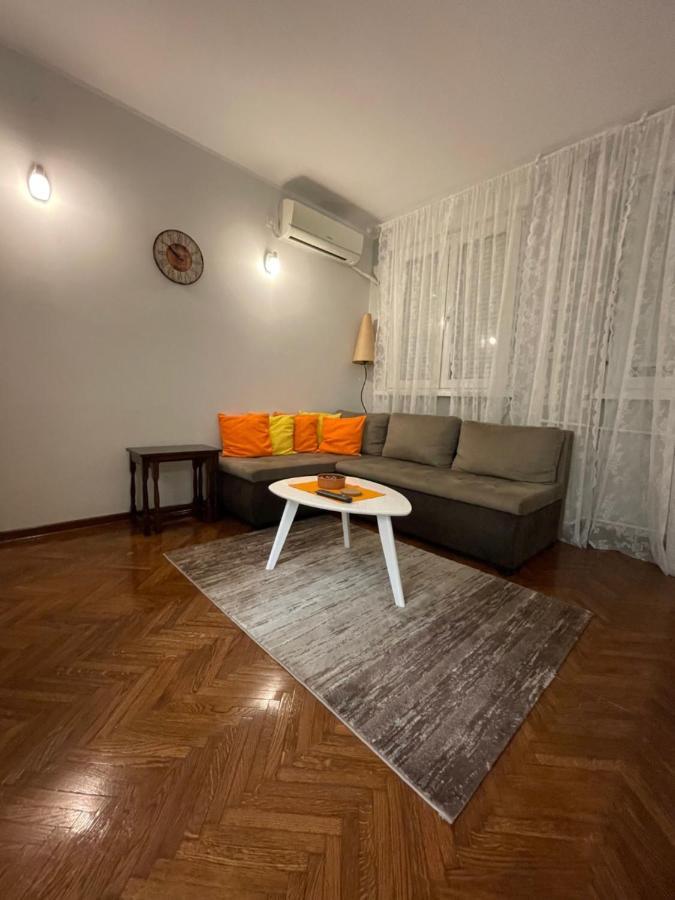 Apartment Dada Center Of เบลเกรด ภายนอก รูปภาพ